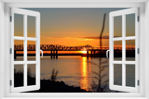 Fototapeta Naklejka Na Ścianę Okno 3D - sunset at Memphis-Arkansas bridge over mississippi river
