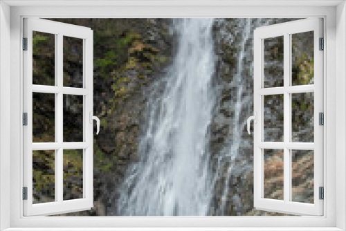 Fototapeta Naklejka Na Ścianę Okno 3D - Partschinser Wasserfall