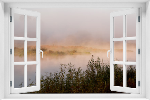 Fototapeta Naklejka Na Ścianę Okno 3D - Morning mist over the river