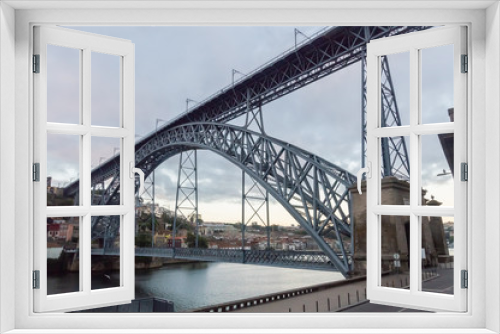 Fototapeta Naklejka Na Ścianę Okno 3D - Oporto Bridge