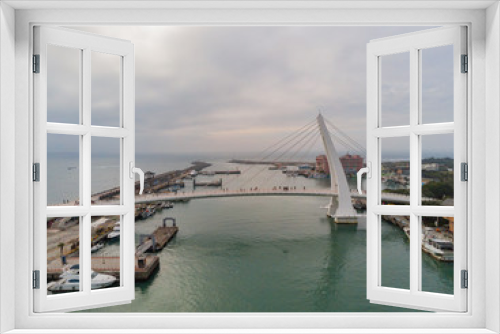 Fototapeta Naklejka Na Ścianę Okno 3D - Aerial view of the Lover's Bridge of Tamsui Fisherman's Wharf