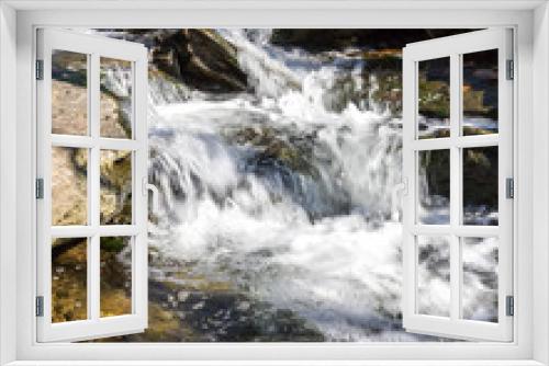 Fototapeta Naklejka Na Ścianę Okno 3D - Running Creek Water Blurred
