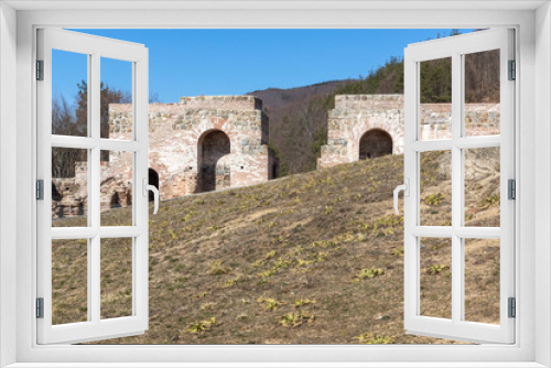 Fototapeta Naklejka Na Ścianę Okno 3D - Remnants of Antique Roman fortress The Trajan's Gate, Sofia Region, Bulgaria