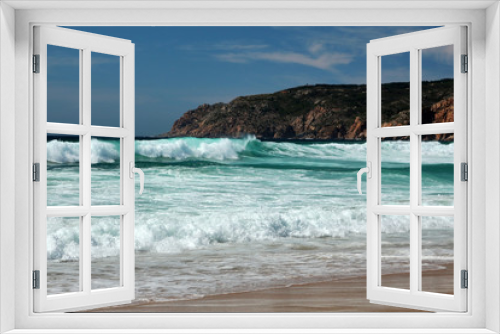 Fototapeta Naklejka Na Ścianę Okno 3D - Beautiful ocean coast with blue water. Portugal