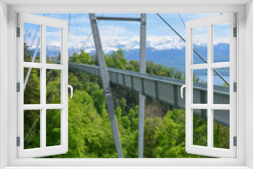 Fototapeta Naklejka Na Ścianę Okno 3D - Hängebrücke bei Sigriswil, Bern, Schweiz