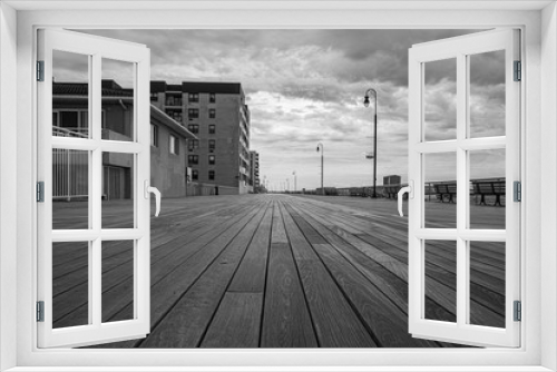 Fototapeta Naklejka Na Ścianę Okno 3D - Empty Long Island Boardwalk