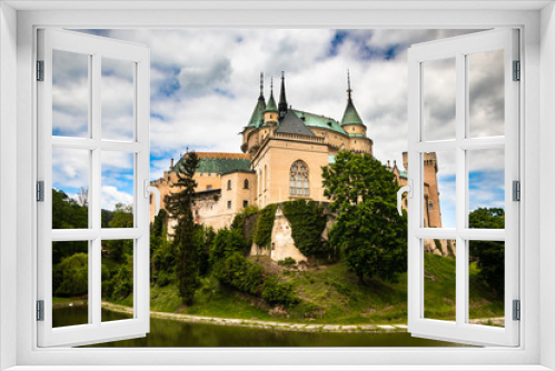 Fototapeta Naklejka Na Ścianę Okno 3D - Bojnice medieval castle, UNESCO heritage in Slovakia. Romantic castle with gothic and Renaissance elements built in 12th century.