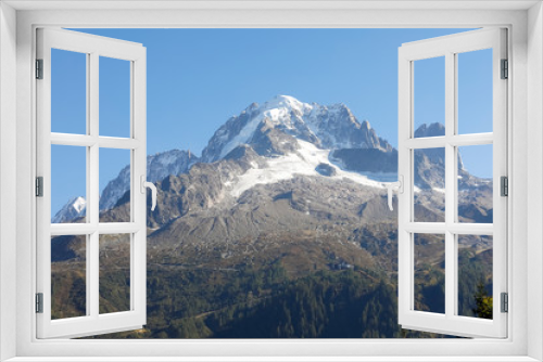 Fototapeta Naklejka Na Ścianę Okno 3D - Large rocky mountain of the French Alps