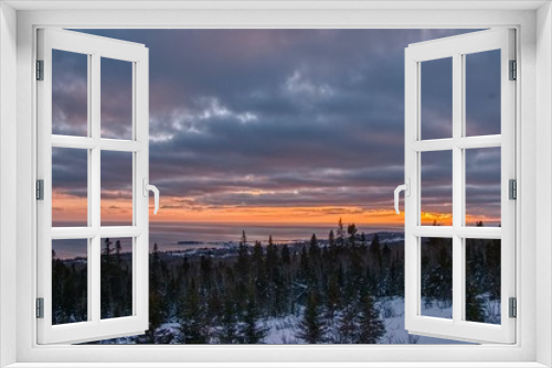 Fototapeta Naklejka Na Ścianę Okno 3D - Sunset in Superior National Forest in Northern Minnesota
