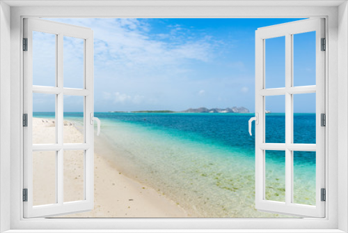 Fototapeta Naklejka Na Ścianę Okno 3D - Beautiful Caribbean beach, in Los Roques Archipelago, Venezuela