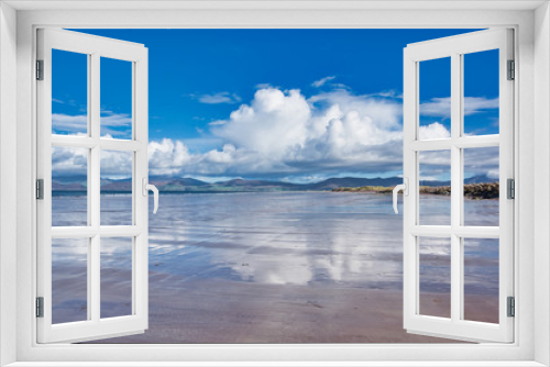 Fototapeta Naklejka Na Ścianę Okno 3D - mountains of Dingle peninsula from Rossbeigh beach of Ring of Kerry