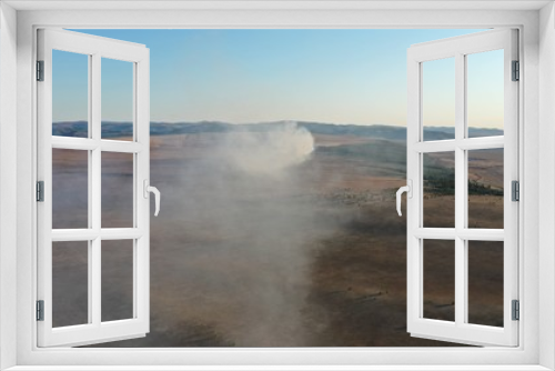 Fototapeta Naklejka Na Ścianę Okno 3D - Smoke in Bichura
