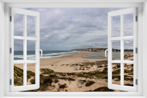 Fototapeta Naklejka Na Ścianę Okno 3D - view of a beach