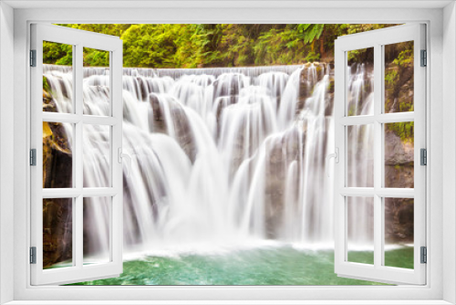 Fototapeta Naklejka Na Ścianę Okno 3D - Cascading Shifen Waterfall in Pingxi, New Taipei City, Taiwan
