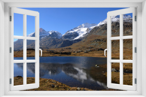 Fototapeta Naklejka Na Ścianę Okno 3D - Glacier lake in the swiss alps mountains on Bernina in the Engadina