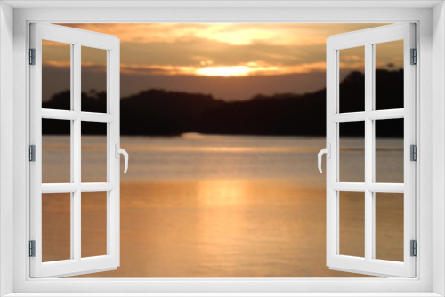 Fototapeta Naklejka Na Ścianę Okno 3D - sunset over lake river