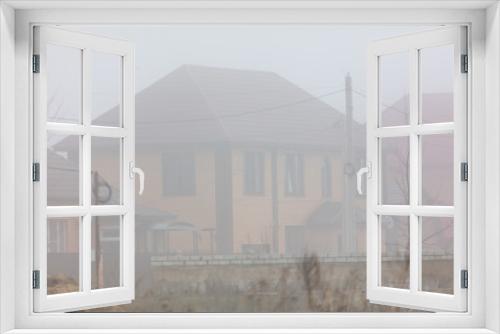 Fototapeta Naklejka Na Ścianę Okno 3D - Cottage house in the fog
