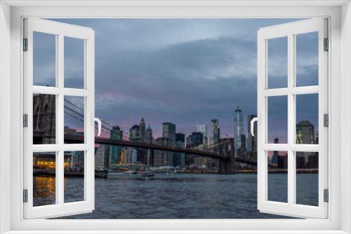 Fototapeta Naklejka Na Ścianę Okno 3D - Pink sunset in Lower Manhattan
