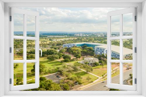 Fototapeta Naklejka Na Ścianę Okno 3D - Vista aérea de Brasília no Brasil feita com drone.