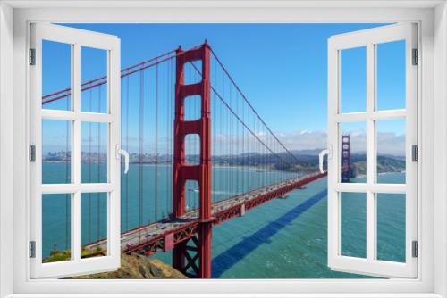 Fototapeta Naklejka Na Ścianę Okno 3D - Famous Golden Gate Bridge. Suspension bridge spanning the Golden Gate. The structure links the American city of San Francisco, California, the northern tip of the San Francisco Peninsula to Marin C