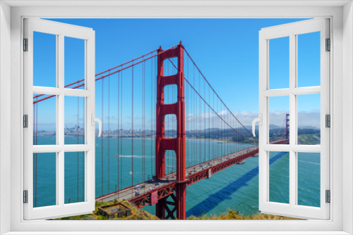 Fototapeta Naklejka Na Ścianę Okno 3D - Famous Golden Gate Bridge. Suspension bridge spanning the Golden Gate. The structure links the American city of San Francisco, California, the northern tip of the San Francisco Peninsula to Marin C