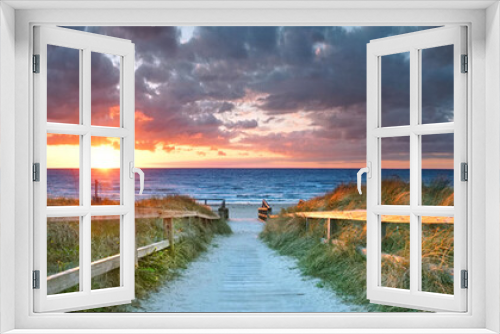 Fototapeta Naklejka Na Ścianę Okno 3D - Holzsteg zum Meer