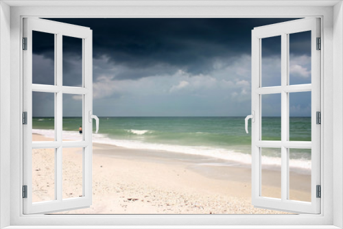 Fototapeta Naklejka Na Ścianę Okno 3D - a stormy florida beach