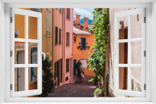 Fototapeta Naklejka Na Ścianę Okno 3D - Picturesque view of the streets of Collioure, France