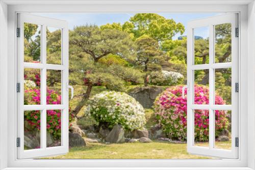 Fototapeta Naklejka Na Ścianę Okno 3D - Der Suraku-en Garten in Kobe mit vielen Azaleen