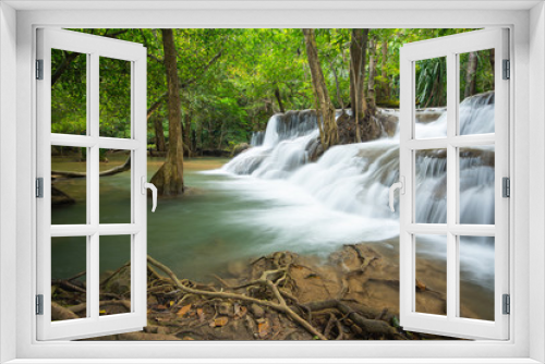 Fototapeta Naklejka Na Ścianę Okno 3D - Huai Mae Kamin beautiful waterfalls