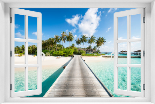 Fototapeta Naklejka Na Ścianę Okno 3D - Summer vacation on a tropical island with beautiful beach and palm trees