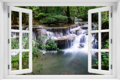 Fototapeta Naklejka Na Ścianę Okno 3D - Huai Mae Kamin Waterfall in the rainy season at the tropical forest of Kanchanaburi National Park, Thailand
