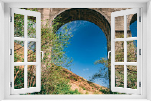 Fototapeta Naklejka Na Ścianę Okno 3D - Glenfinnan viaduct and historical train in Scotland