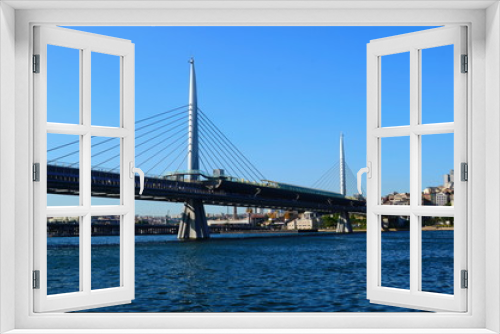 Fototapeta Naklejka Na Ścianę Okno 3D - View of Istanbul and the Bosphorus from the pier