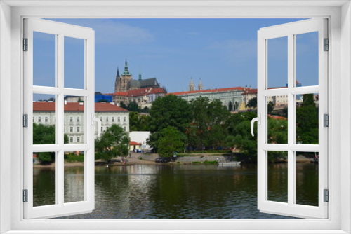 Fototapeta Naklejka Na Ścianę Okno 3D - Fotos urbanas en Praga