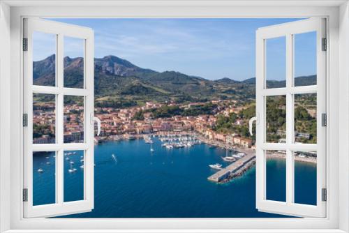 Fototapeta Naklejka Na Ścianę Okno 3D - View of Porto Azzurro, Elba Island in Italy, holidays in Tuscany