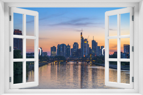 Fototapeta Naklejka Na Ścianę Okno 3D - Skyline Frankfurt city sunset