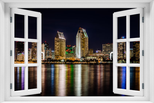 Fototapeta Naklejka Na Ścianę Okno 3D - San Diego skyline at night