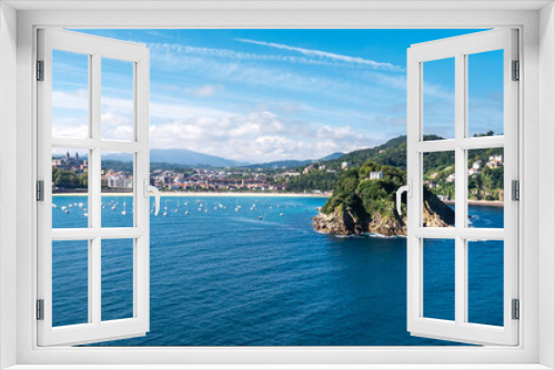 Fototapeta Naklejka Na Ścianę Okno 3D - Panoramic view ot the bay of San Sebastian from Monte Urgull, Basque Country, Spain