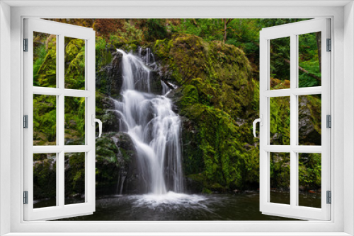 Fototapeta Naklejka Na Ścianę Okno 3D - Little Mashel Falls In Washington State