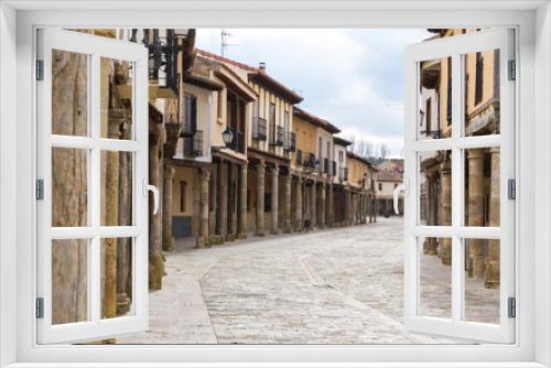 Fototapeta Naklejka Na Ścianę Okno 3D - Pueblo de Ampudia en Palencia. España, con sus característicos soportales