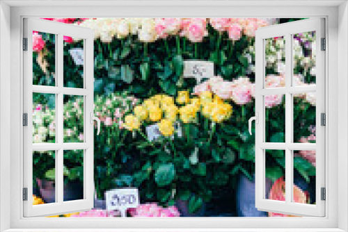 Fototapeta Naklejka Na Ścianę Okno 3D - Sale of roses on the market in Europe