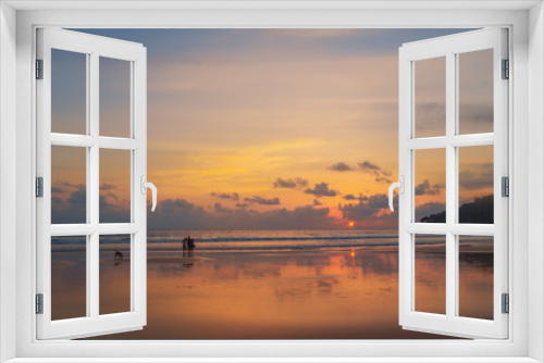 Fototapeta Naklejka Na Ścianę Okno 3D - Beautiful sunset on the beach and sea 
