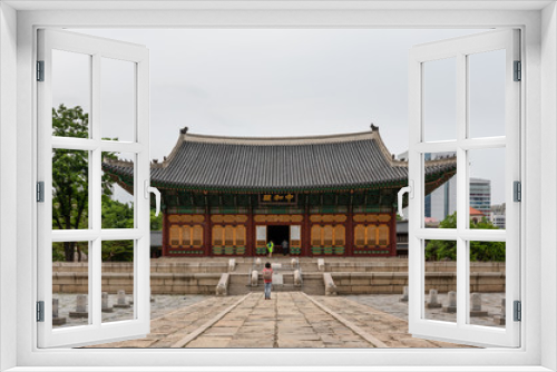 Fototapeta Naklejka Na Ścianę Okno 3D - Junghwajeon, main hall of Deoksugung, a palace for Korea's royal family in Joseon dynasty in Seoul, South Korea.