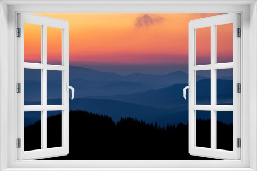 Fototapeta Naklejka Na Ścianę Okno 3D - Colorful sunrise over the Carpathian mountains