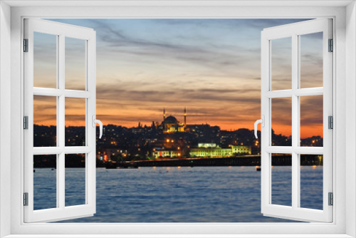 Fototapeta Naklejka Na Ścianę Okno 3D - Sunset over Istanbul