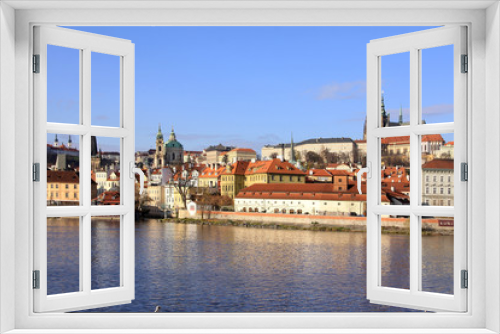 Fototapeta Naklejka Na Ścianę Okno 3D - View on the autumn Prague gothic Castle above River Vltava