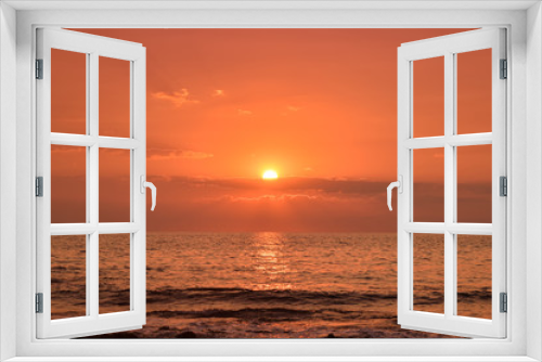 Fototapeta Naklejka Na Ścianę Okno 3D - warm , red sunset on the sea