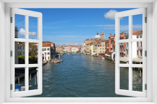 Fototapeta Naklejka Na Ścianę Okno 3D - Venice 's Grand Canal with Blue sky