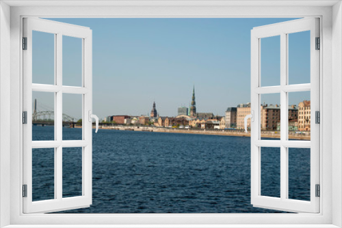 Fototapeta Naklejka Na Ścianę Okno 3D - Riga Skyline mit vielen Kirchen, Lettland